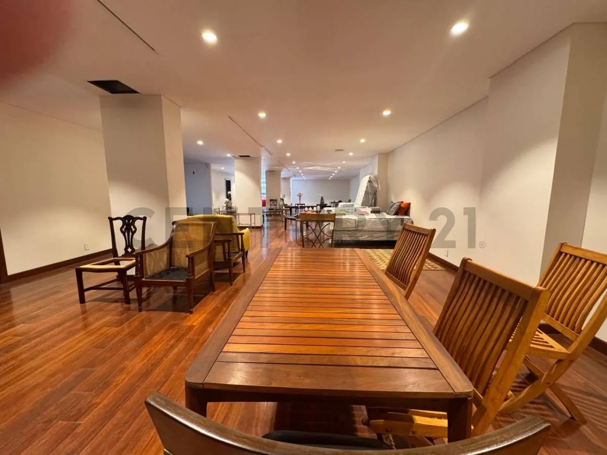 Foto 9 de Local Comercial en Alquiler – Edificio Vitruvio, Calacoto