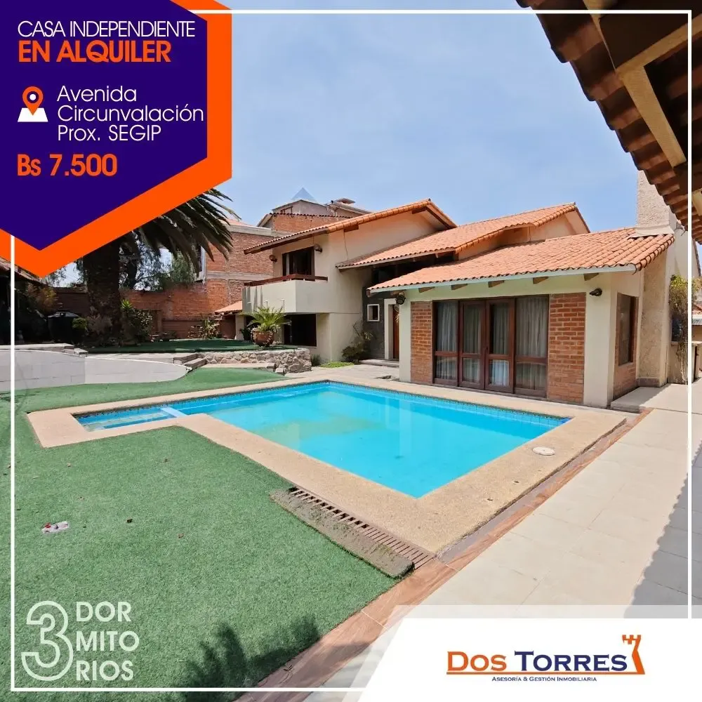 Foto 1 de Bella casa con piscina sobre la avenida Circunvalación próximo al SEGIP
