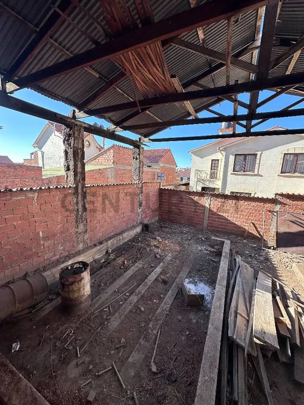 Foto 7 de Terreno con Tinglado Céntrico en Venta