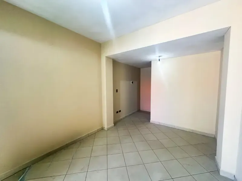 Foto 7 de Local Comercial en Alquiler - Av. Melchor Perez