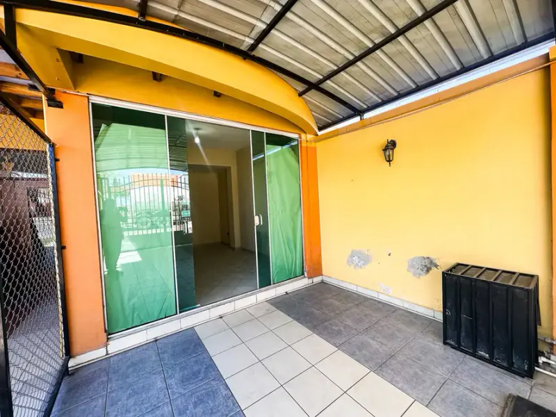 Foto 11 de Local Comercial en Alquiler - Av. Melchor Perez