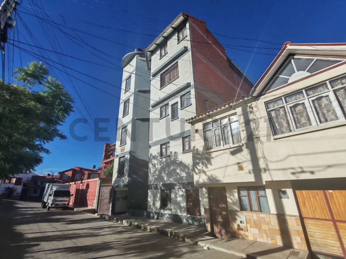 Foto 1 de Departamento en Venta con 2 Patios Privados, Barrio Libertadores (Planta Baja)