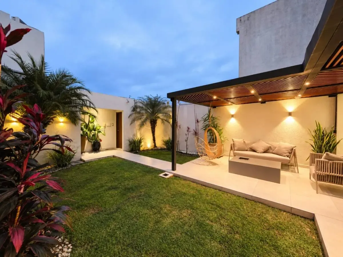 Foto 1 de Casa en venta zona norte 3 dormitorios av. banzer