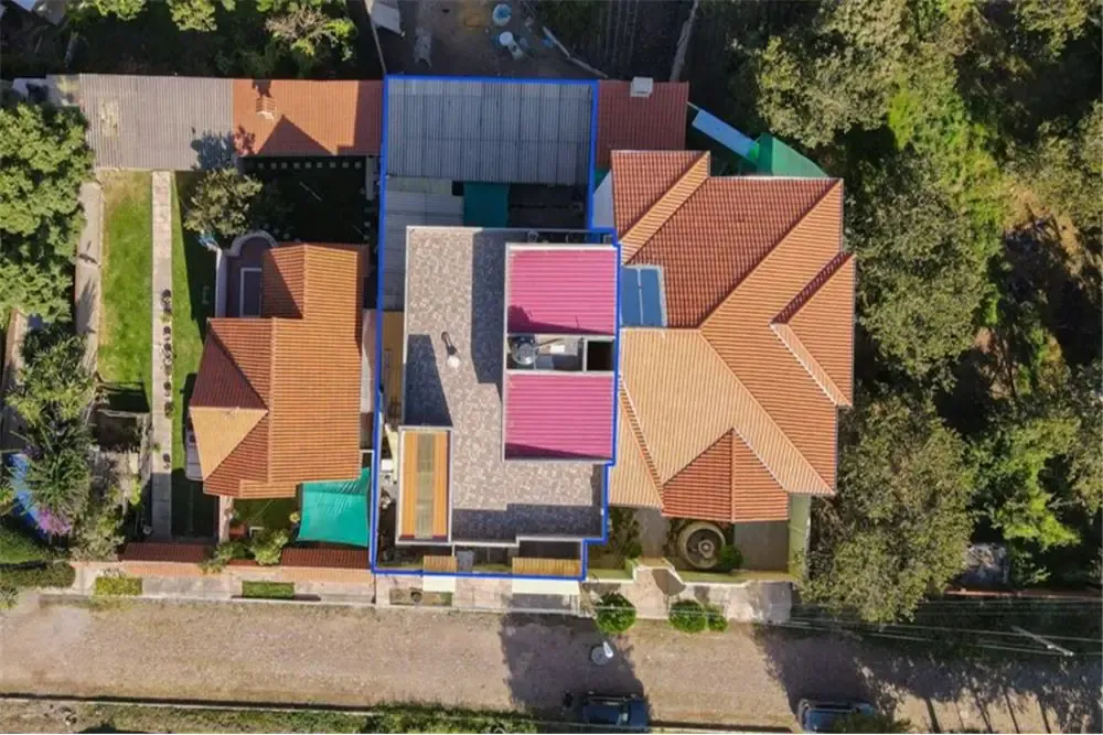 Foto 9 de Casa Multifamiliar con Espacio Comercial en Venta, Zona Condebamba