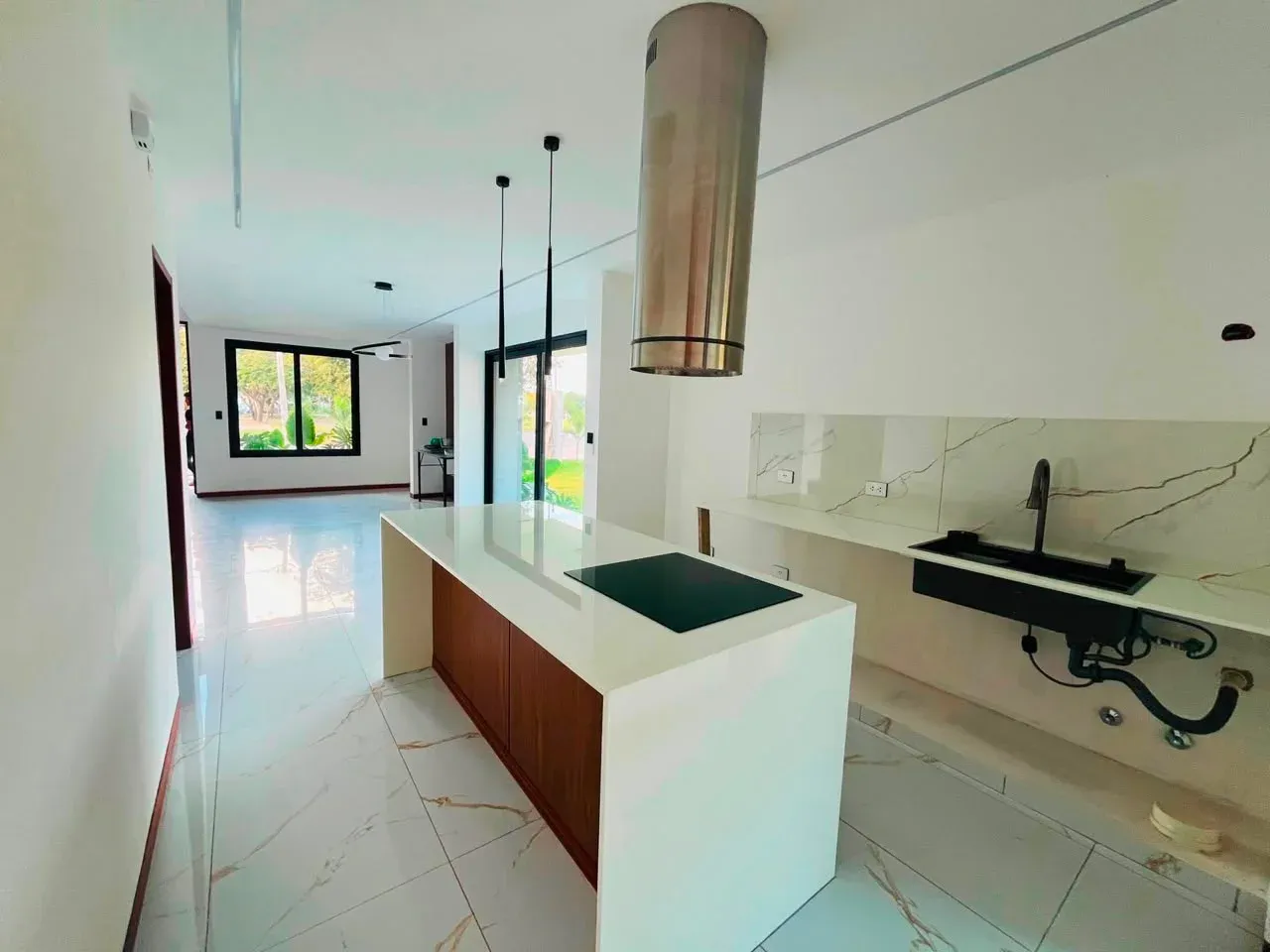 Foto 3 de Casa en Venta en Condominio Ubicado en Zona Norte
