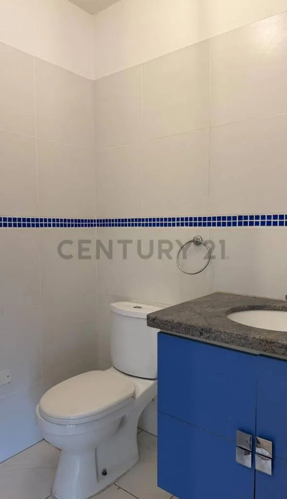 Foto 4 de Oficina en Alquiler al Lado del Colegio Uboldi