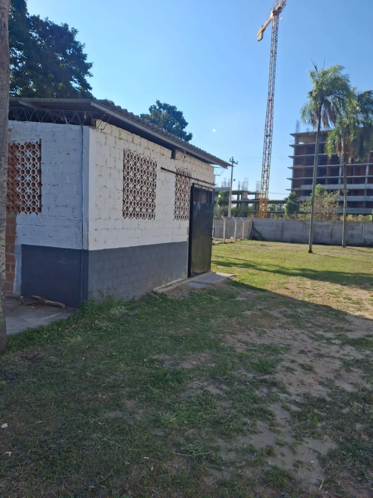 Foto 6 de Z/ Norte 8vo Anillo Cerca Banzer Galpon 600m2 con 4 oficinas