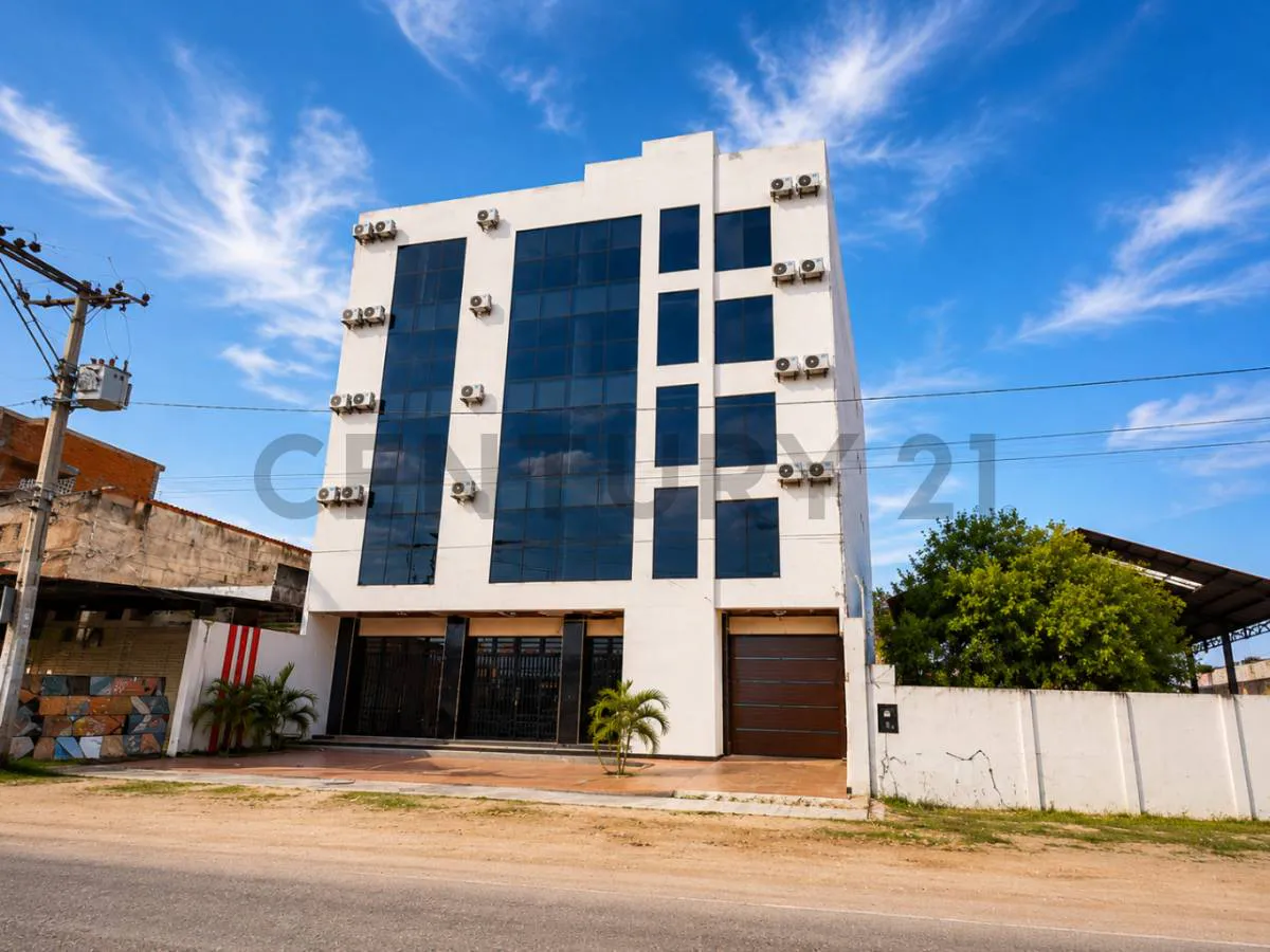 Foto 1 de Edificio Comercial en Venta Sobre Avenida Circunvalacion- Montero