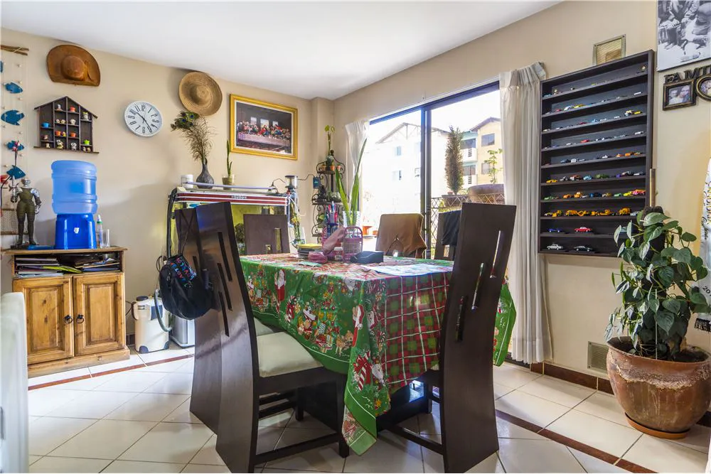 Foto 5 de Lindo Departamento en Venta - Cond Santa Rosa III