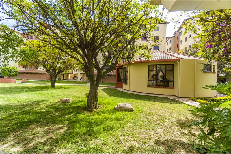Foto 11 de Lindo Departamento en Venta - Cond Santa Rosa III