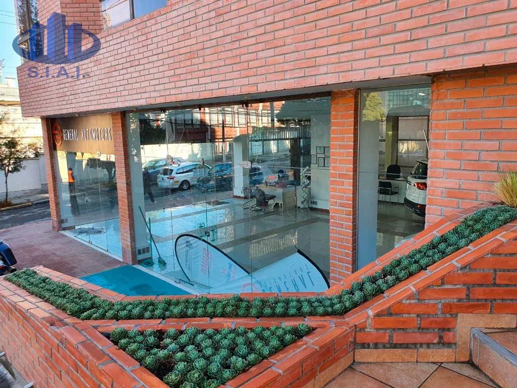 Foto 6 de Local comercial en Alquiler zona Calacoto