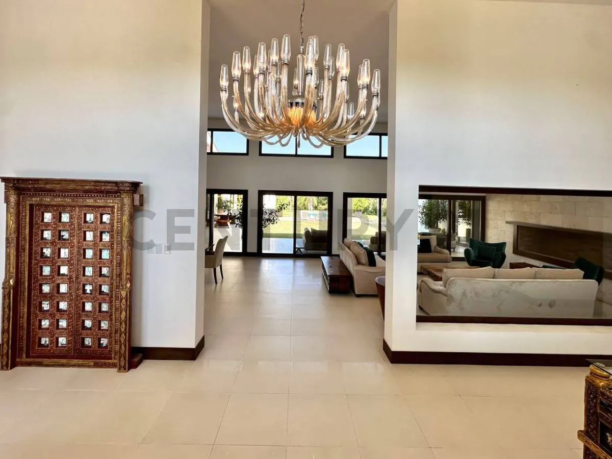 Foto 2 de Residencia Campestre de Lujo en Alquiler Tarumatú - Urubó