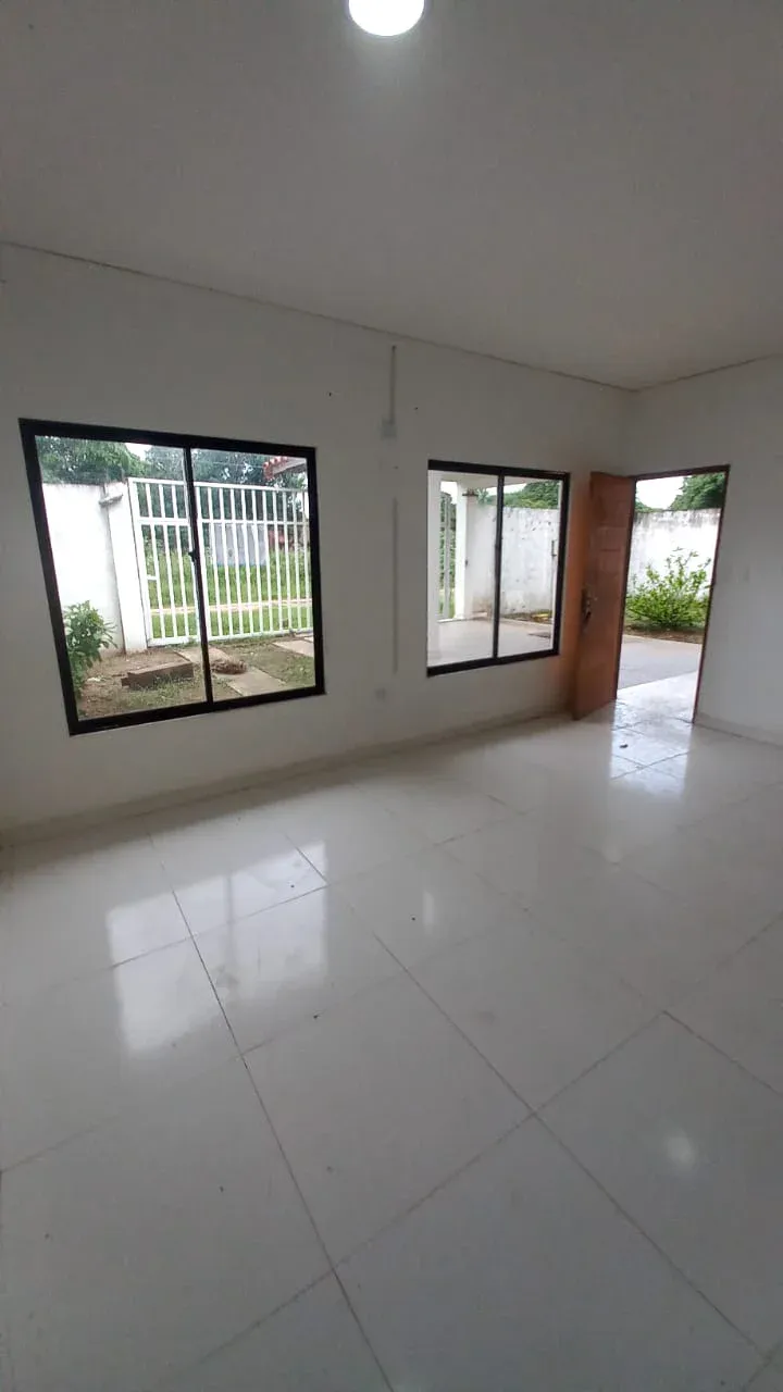 Foto 2 de Linda Casa en Alquiler
