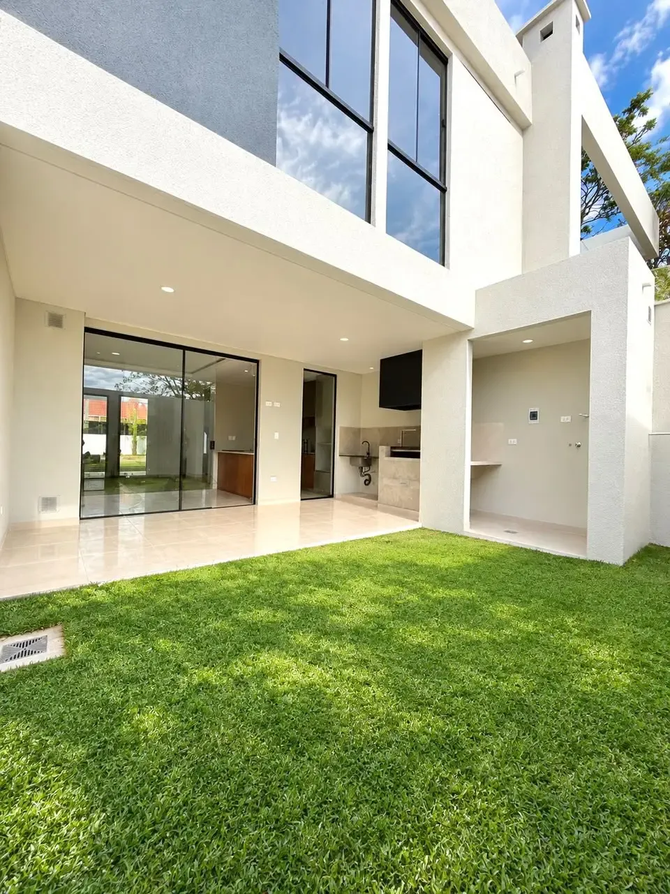 Foto 2 de Casa en Villa Bonita a estrenar en alquiler