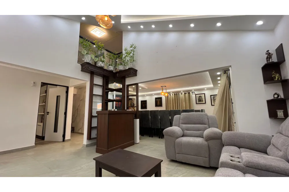 Foto 7 de ✨ Exclusiva Residencia de Lujo – Condominio Bella Vista Elegancia y Confort ✨