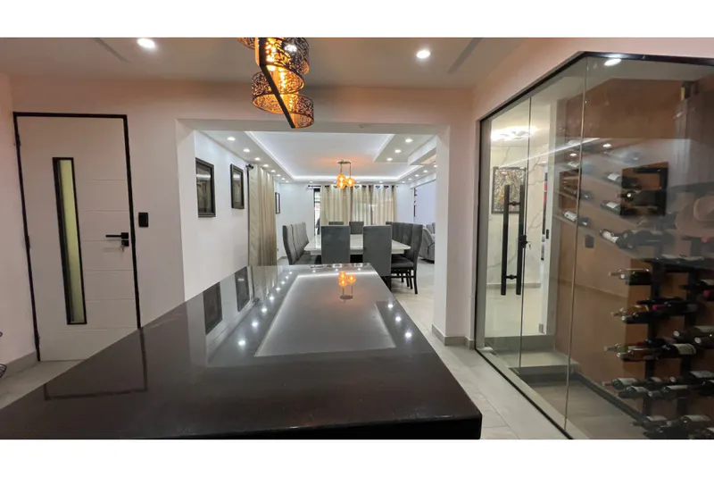 Foto 8 de ✨ Exclusiva Residencia de Lujo – Condominio Bella Vista Elegancia y Confort ✨