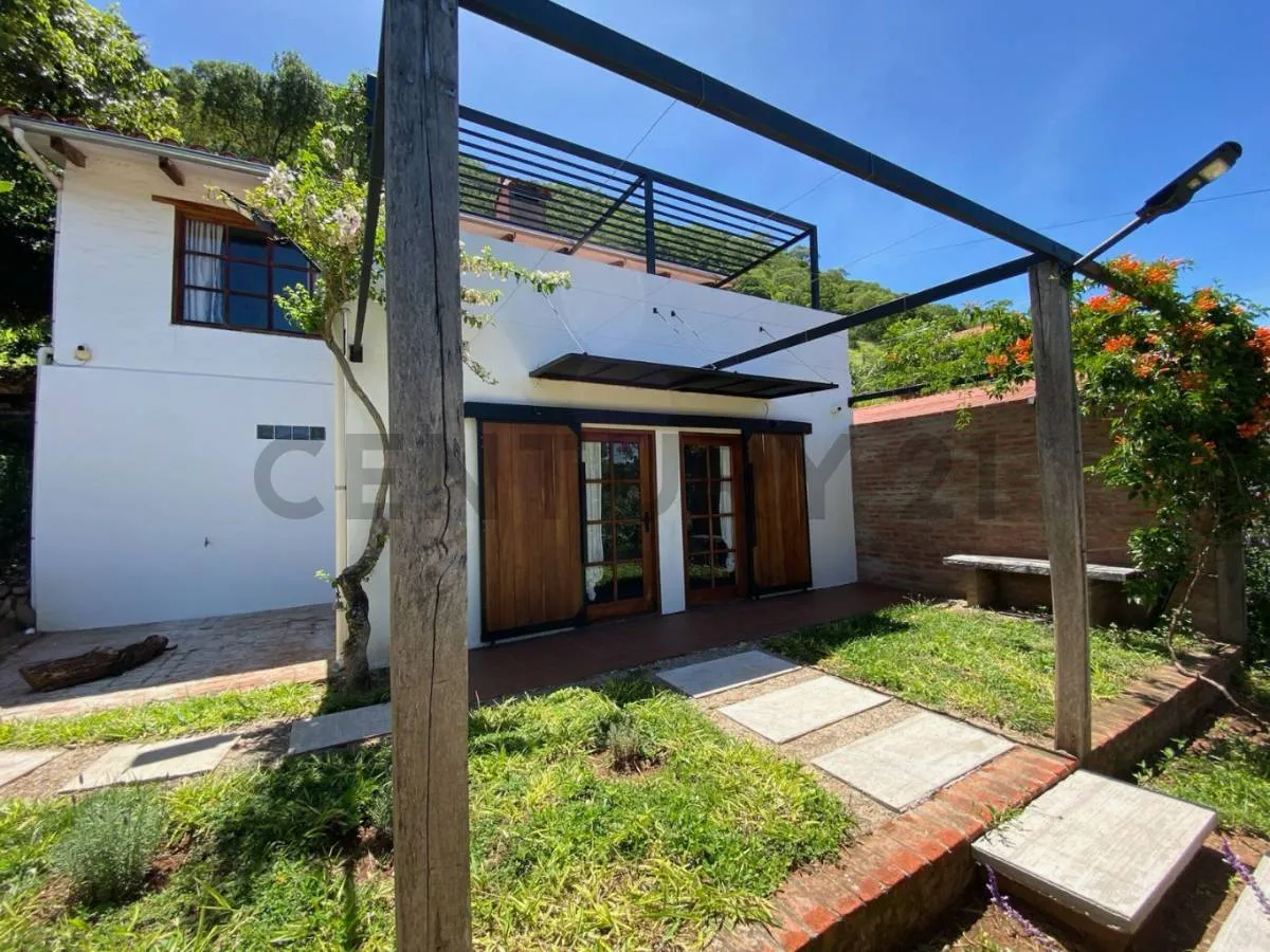 Foto 2 de Venta de Cabaña amoblada en Mairana