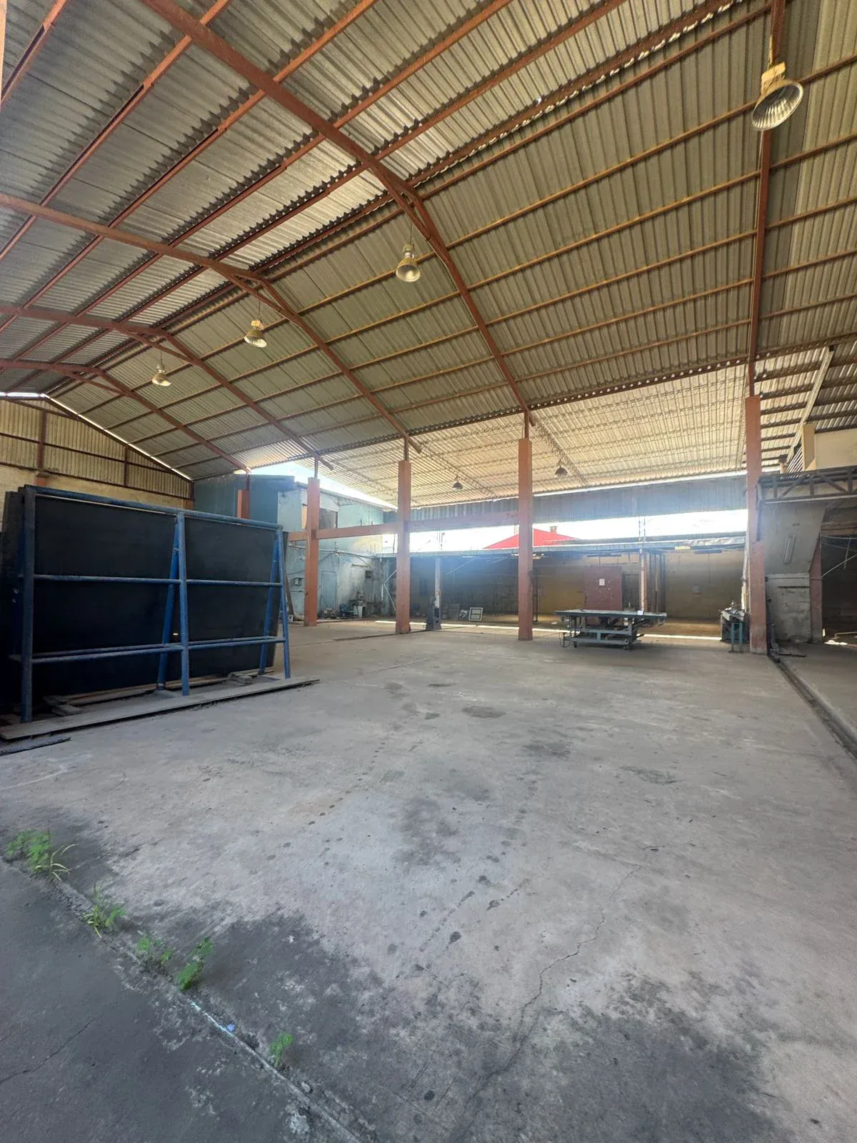 Foto 5 de En Venta | Galpón ubicado en el 7mo anillo Av. Banzer