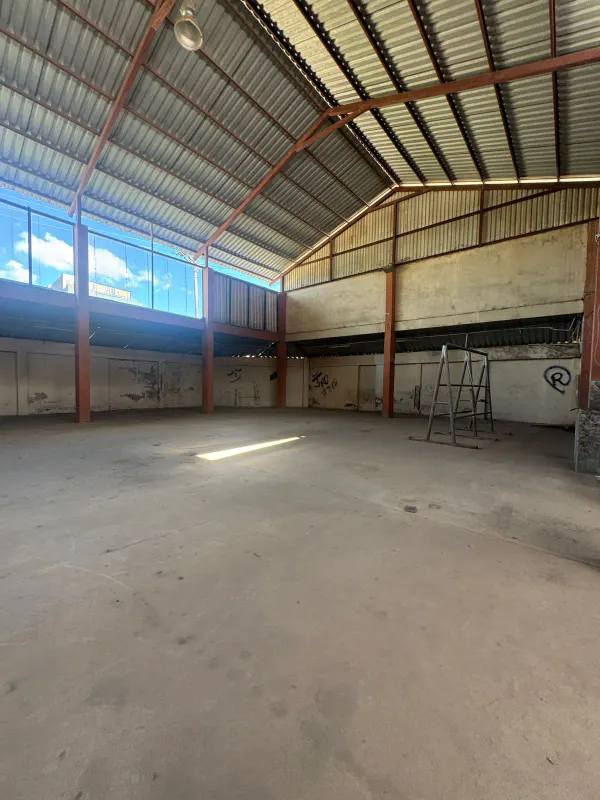 Foto 6 de En Venta | Galpón ubicado en el 7mo anillo Av. Banzer