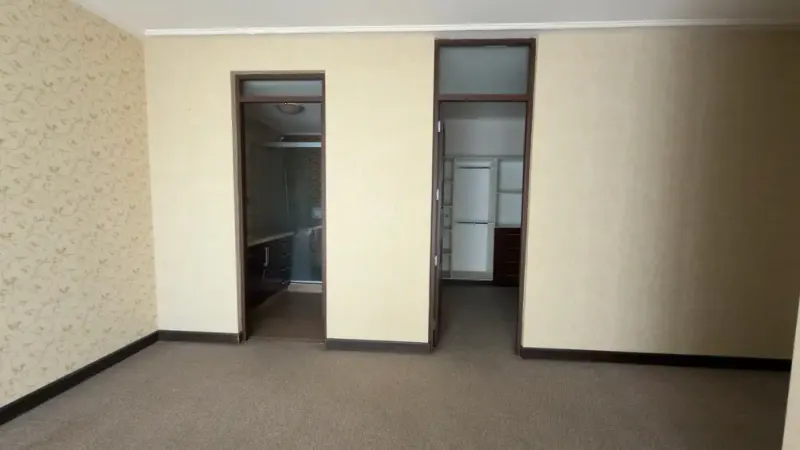 Foto 14 de 🏙️ Departamento en Alquiler 185 M² | Av. Santa Cruz | Edificio Boheme