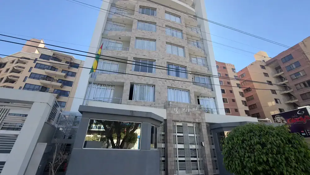 Foto 1 de 🏙️ Departamento en Alquiler 185 M² | Av. Santa Cruz | Edificio Boheme