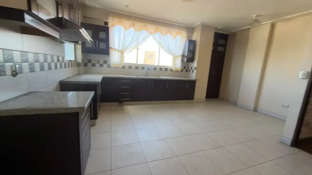 Foto 5 de 🏙️ Departamento en Alquiler 185 M² | Av. Santa Cruz | Edificio Boheme