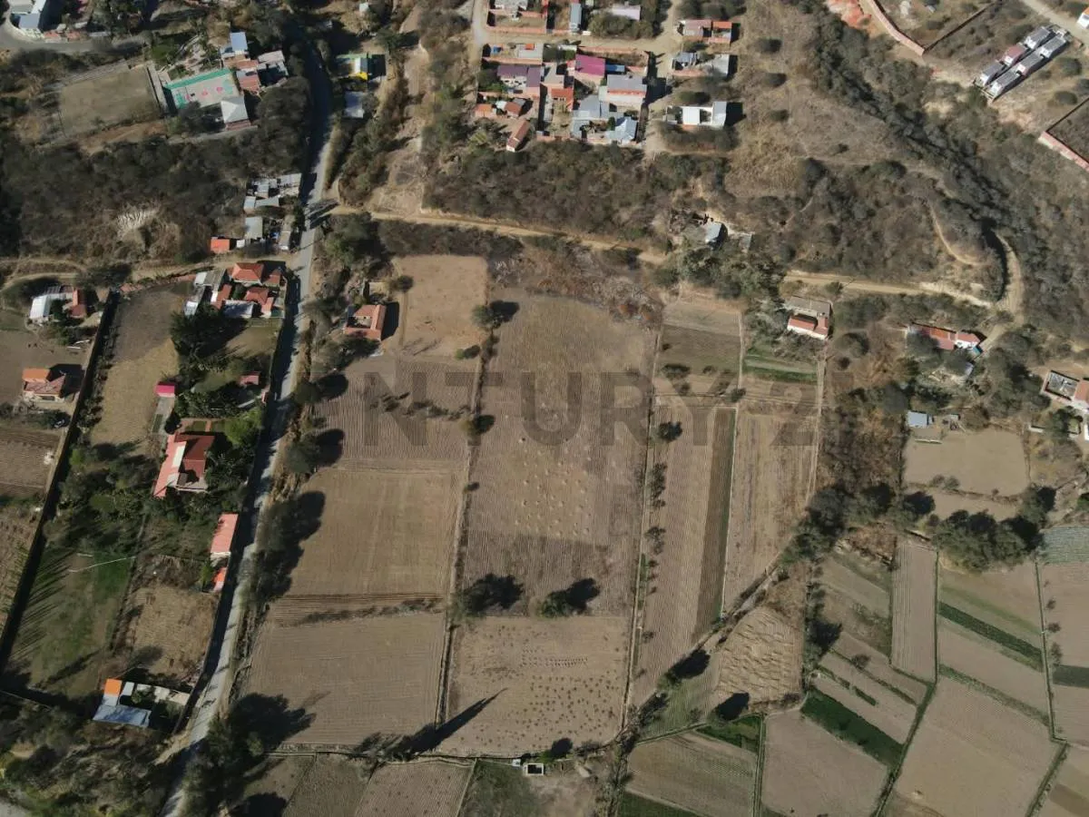 Foto 1 de Hermoso Terreno Urbano en Venta - Barrio Paraiso Aranjuez