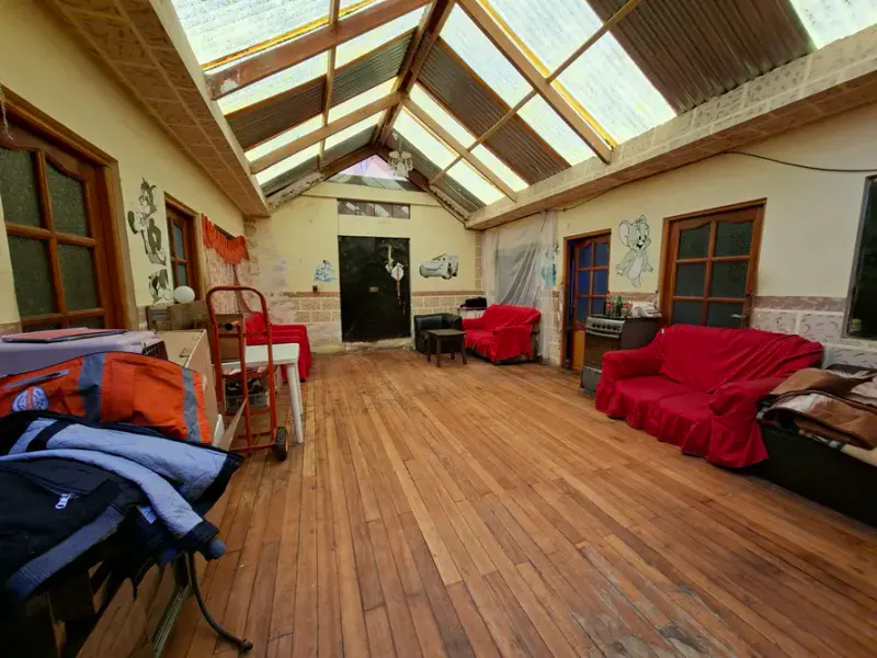 Foto 6 de Casa en Venta Sobre Av Dos Postes