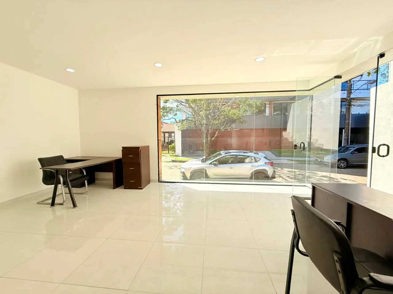 Foto 8 de Oficina duplex en alquiler - Barrio Urbari