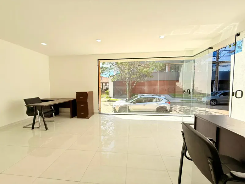 Foto 8 de Oficina duplex en alquiler - Barrio Urbari