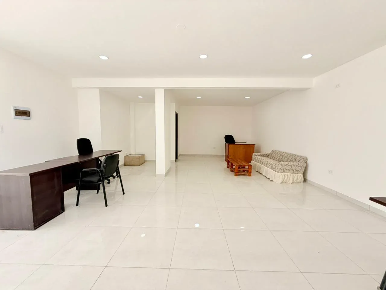 Foto 5 de Oficina duplex en alquiler - Barrio Urbari