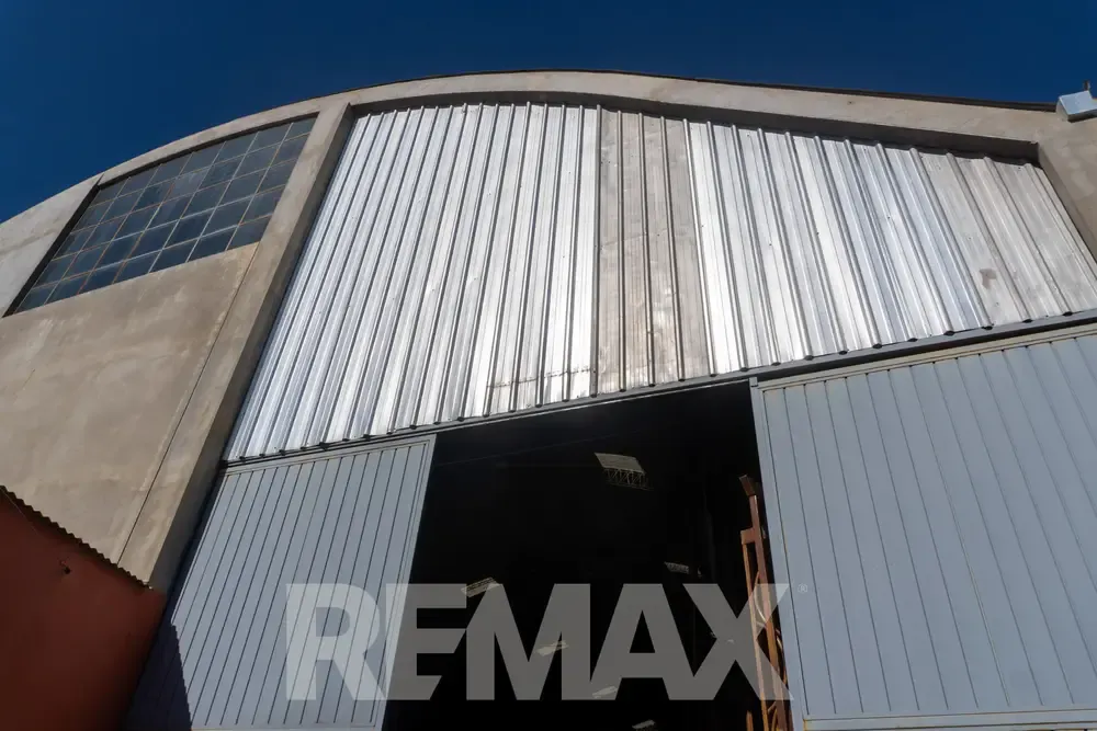 Foto 4 de Galpón Comercial en Alquiler – Ubicación Estratégica y Excelente Accesibilidad