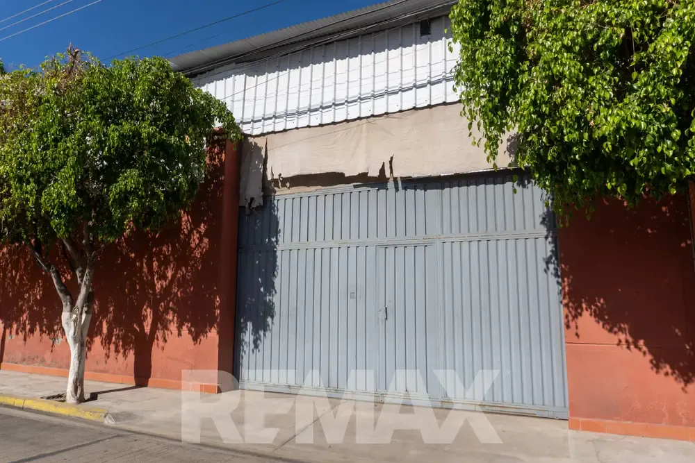 Foto 3 de Galpón Comercial en Alquiler – Ubicación Estratégica y Excelente Accesibilidad