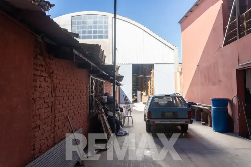 Foto 9 de Galpón Comercial en Alquiler – Ubicación Estratégica y Excelente Accesibilidad