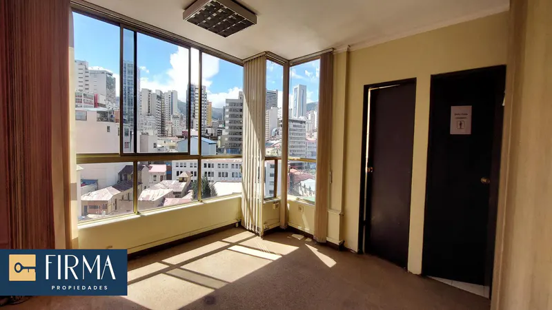 Foto 6 de Compra Todo Este Piso para Tu Oficina en El Centro