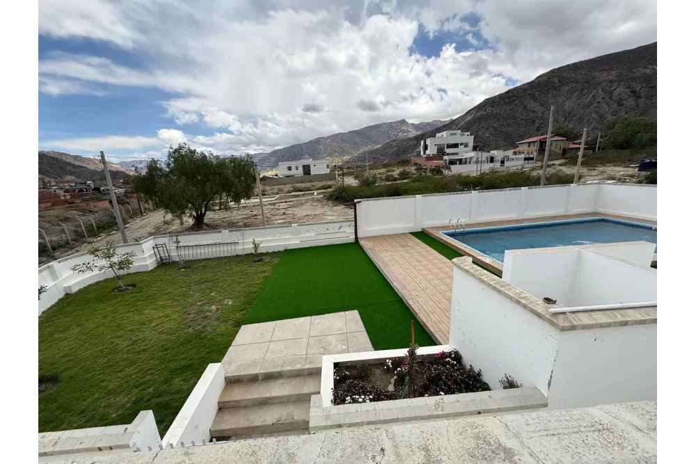 Foto 3 de Casa en venta Urbanización "La Floresta" - Taipichullo