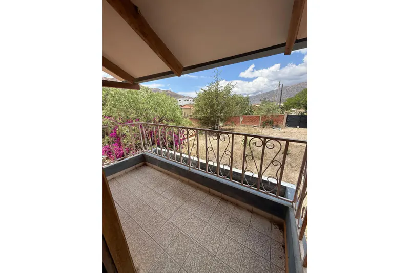 Foto 12 de Casa en venta Urbanización "La Floresta" - Taipichullo