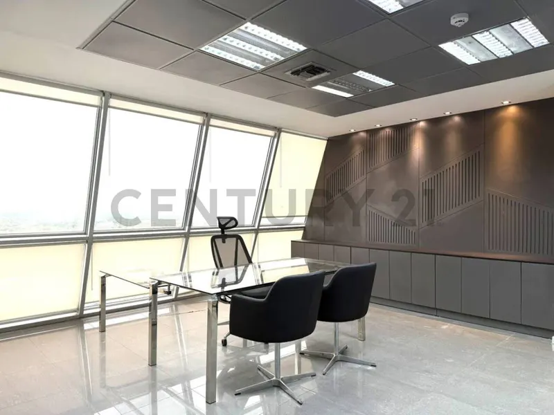 Foto 15 de Oficina de Lujo en Venta con 2 Garajes y 2 Bauleras