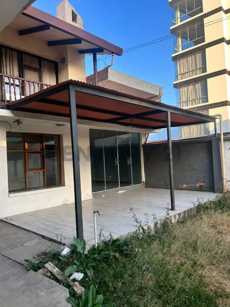 Foto 4 de Casa comercial en alquiler