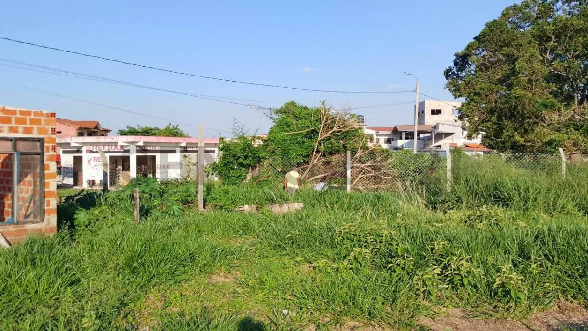 Foto 2 de Terreno en Esquina en Alquiler, en Zona Oeste