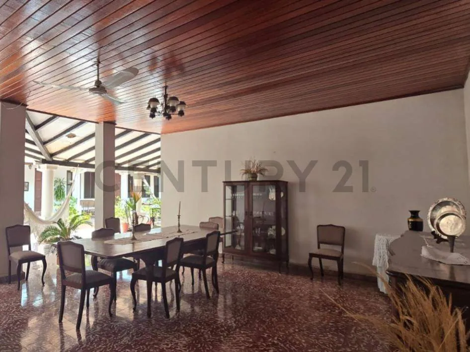 Foto 4 de Por Debajo de Su Avalúo!! para Venta Rápida!!