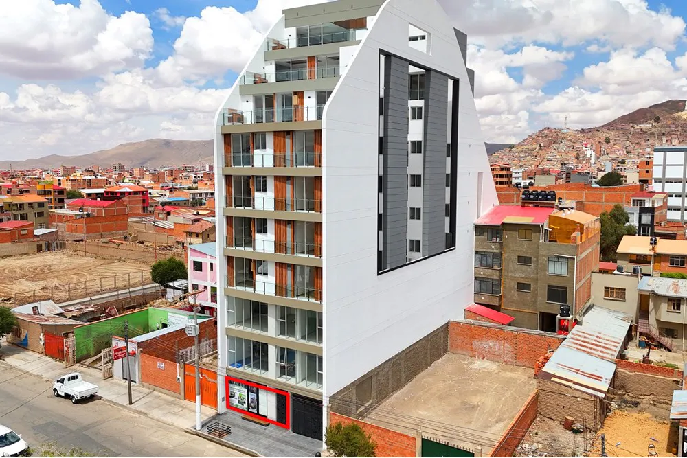Foto 4 de En Venta - Local Comercial en Planta Baja, Edif. Bartos 1