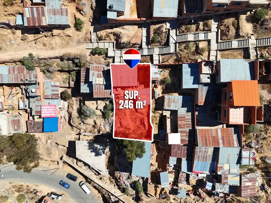 Foto 1 de Terreno en venta de 246,35 m² en Urb. Virgen del Socavón II, zona oeste de Oruro