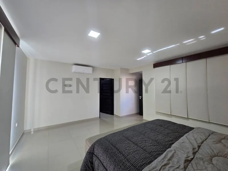 Foto 15 de Hermosa Vivienda y en Zona Residencial!