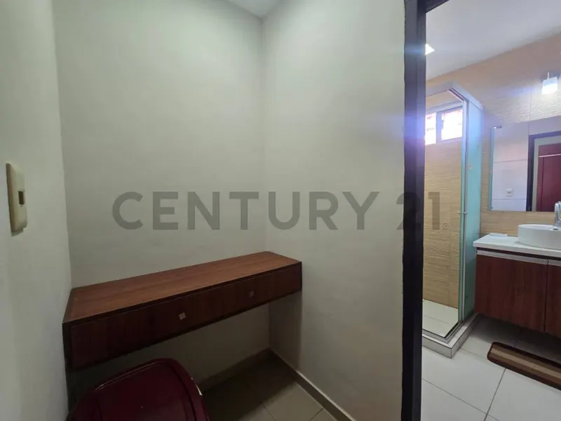 Foto 10 de Hermosa Vivienda y en Zona Residencial!