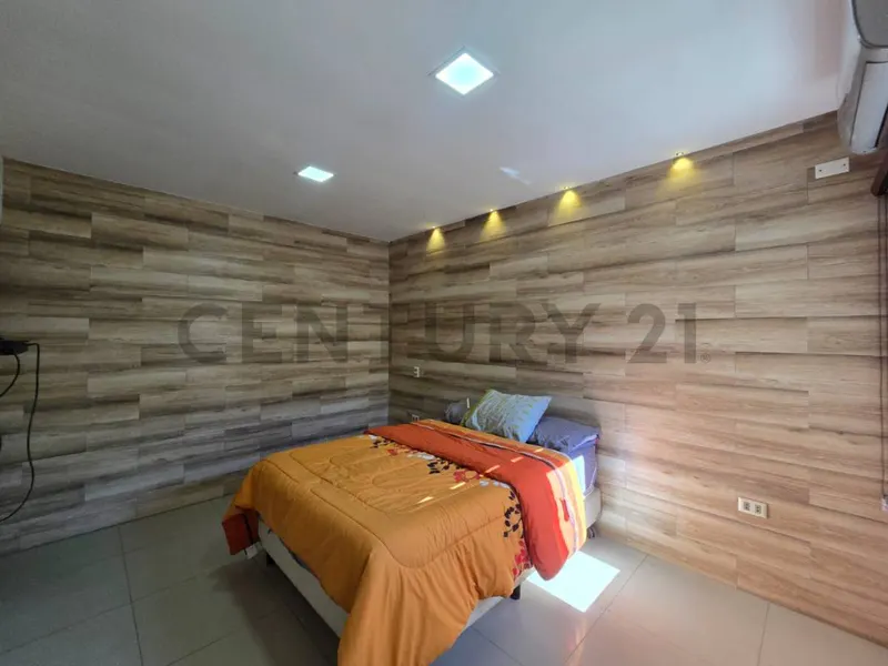 Foto 19 de Hermosa Vivienda y en Zona Residencial!