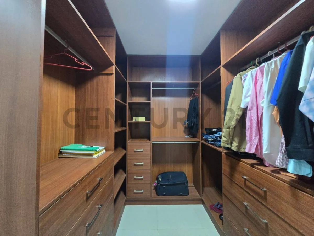 Foto 17 de Hermosa Vivienda y en Zona Residencial!