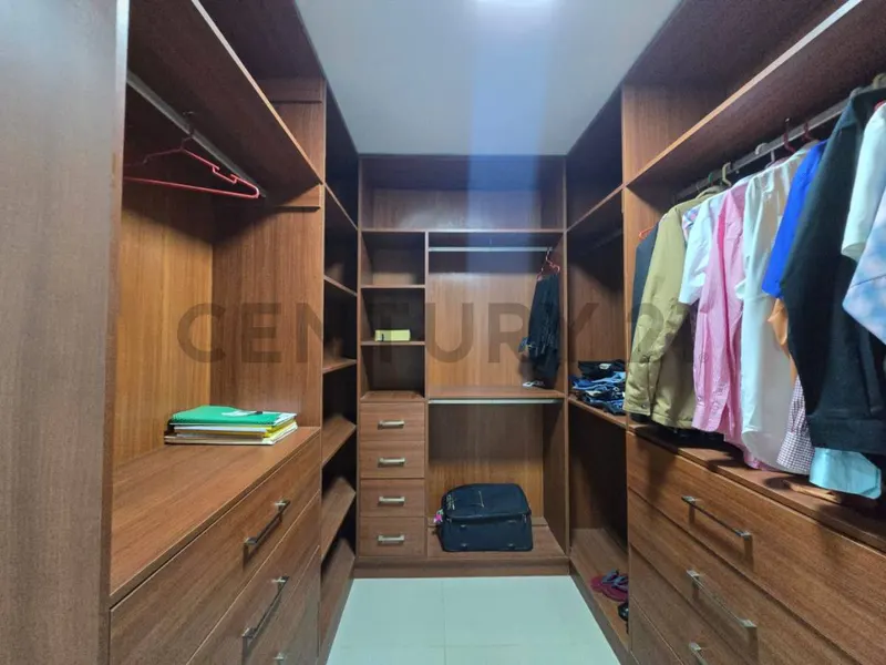 Foto 17 de Hermosa Vivienda y en Zona Residencial!