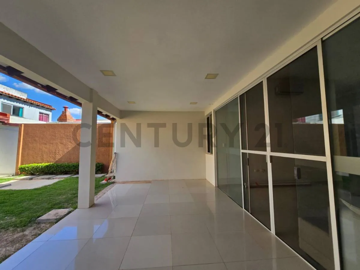 Foto 11 de Hermosa Vivienda y en Zona Residencial!