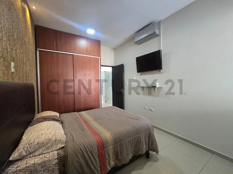 Foto 8 de Hermosa Vivienda y en Zona Residencial!